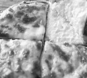 Cheese Burst Margherita Pizza