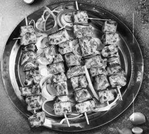 Achari Paneer Tikka