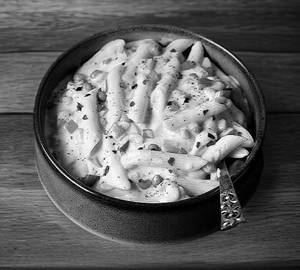 White Sauce Pasta