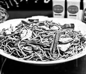 Egg Chicken Hakka noodles