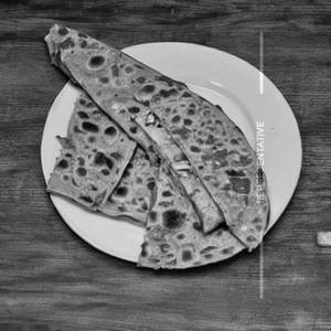 Methi Paneer Corn Paratha