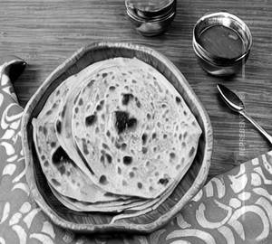 Lasooni Lachaa Paratha 