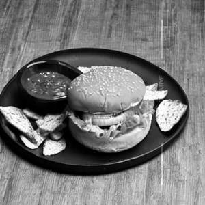 Paneer Salsa Burger