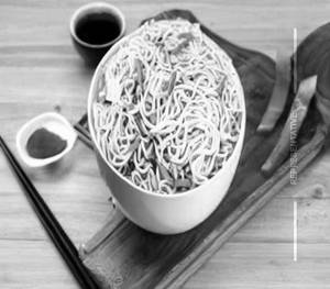 Egg Hakka Noodles