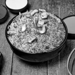 Chicken mushroom onion fried rice 