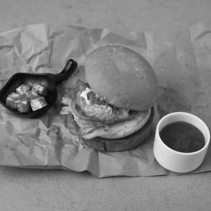 Tandoori Paneer Burger
