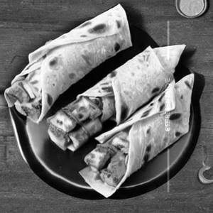 Paneer Tikka Khali Roll 