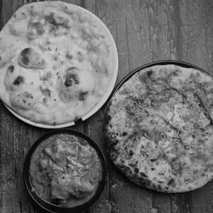 Paneer Butter Masala With Bread