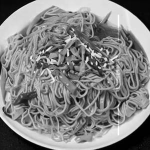 Egg Hakka Noodles
