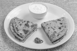Aloo Paratha with Curd