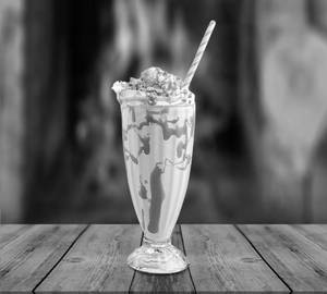 Caramel milkshake