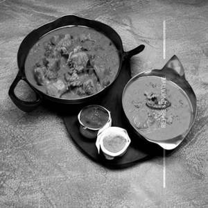 Khumb & Mattar Curry