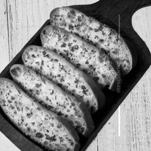Garlic Bread Loaves
