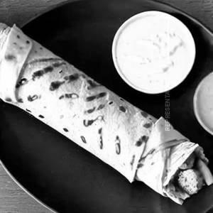 Paneer Chilly Mayonnaise Roll