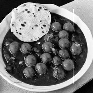 Aalo Chole
