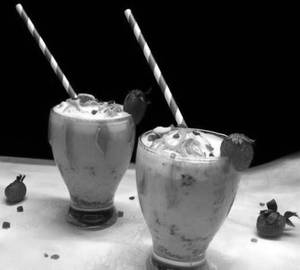 Strawbery falooda