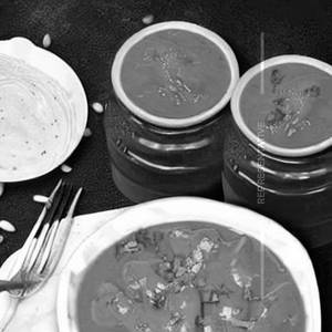 Boneless Chicken Red Pepper Gravy
