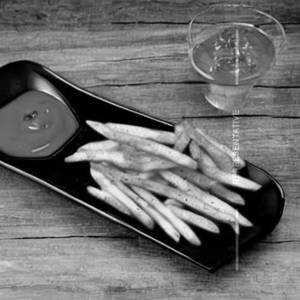 Peri peri fries medium