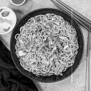 Chicken pan fried gravy noodle