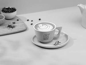 Saffron Latte
