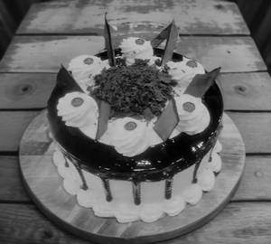 Black Forest Cake 1KG