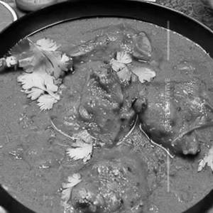 Hyderabadi Chicken Gravy  