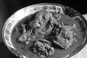 Chicken Kolhapuri Half [2pcs]