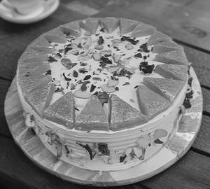 Shahi Kajukatli Cake