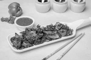 Broccoli & Mushrooms Chilli Dry