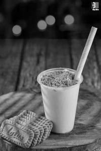 Strawberry Oreo Shake
