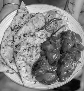 Chilli Chicken (4pcs) + Butter Naan (1pc)