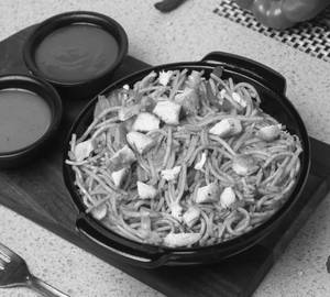 Schezwan Chicken Noodles