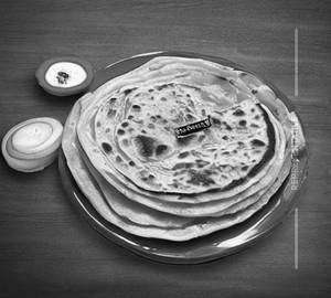 Lachedaar Paratha