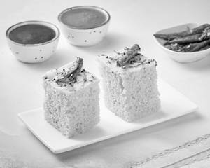 Plain Dhokla (4 Pcs)