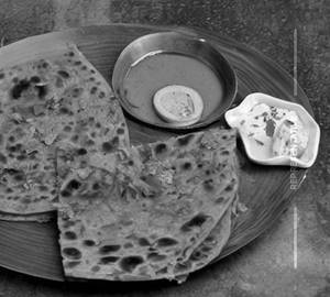 Paneer Kothu Paratha