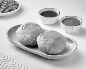 Matar Kachori (2 Pcs)