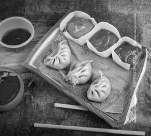 Veg Mix Momos