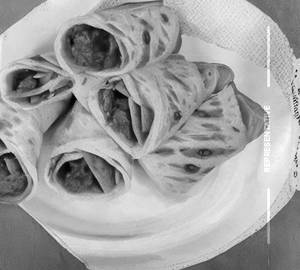 Schezwan Cheese Roll
