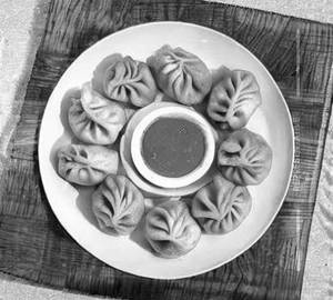 Paneer Momos fried(5pcs)