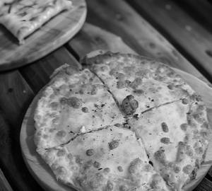 Paratha Pizza