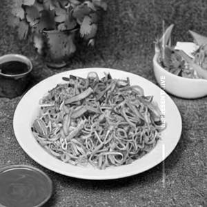 Mixed Curried Rice Noodles 