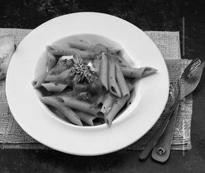 Arrabbiata Prawn Penne Pasta + Garlic Bread