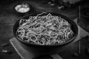 Paneer Hakka Noodles