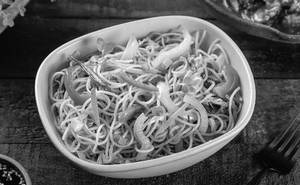 Wok Tossed Noodle - Veg (Serves 1-2)