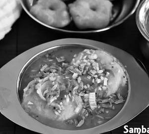 Sambar Vadai Box (2 Pcs)