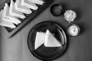 Coleslaw Sandwich_