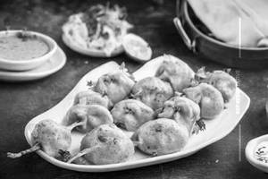 Chicken Tikka Achari Momos