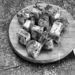 Crispy thread paneer