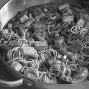 Paneeer Chilli Garlic Noodles