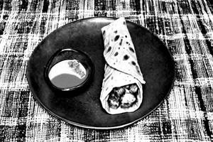 Achari paneer roll   